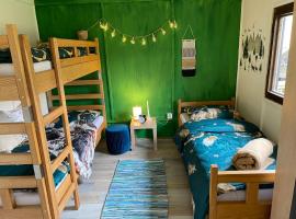 Chatky Pod Javory, khách sạn ở Nejdek