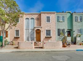 Dreamy Catalina Island Home, Walk to Beach and Ferry, hotel in Avalon