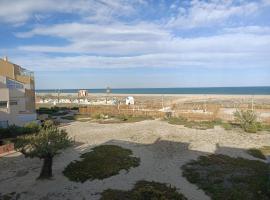 Studio Vue Mer 100 m de la plage, hotel a Port Leucate