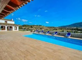Rosalia - holiday home with panoramic view and private pool in Teluda