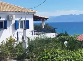 Villa Panorama Michalis Haikos two minutes walk to the beach Peroulia