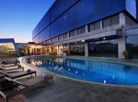Swiss-Belhotel Cirebon: Cirebon şehrinde bir otel