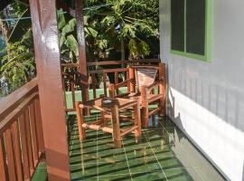Blue Lagoon Guest house for Backpakers, habitación en casa particular en Puerto Galera