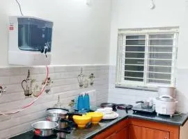 Servostay 2 Bhk Fully Furnished in Hafeezpet #302