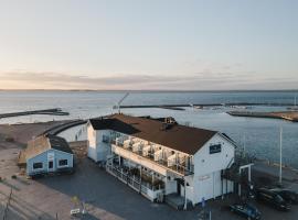 Hotell Hamnen, hotel v destinaci Färjestaden