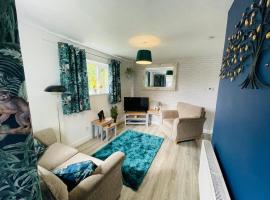 A modern cosy one bedroom home away from home, cheap hotel in Houghton le Spring