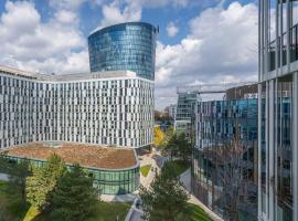 easy flat Green Prater