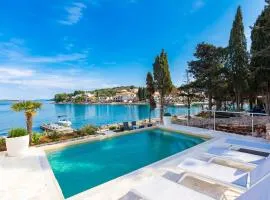 Holiday home with swimming pool - Dugi otok, Zman