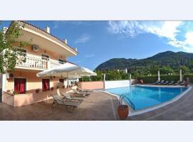 Apartments Corfu Sun Pool Side, serviced apartment in Benitses