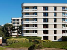 résidence appart partagée Elancourt shared appartement, hotel sa parkingom u gradu Elankur