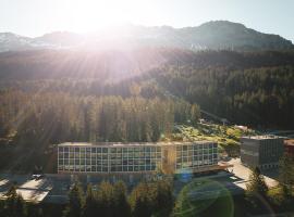 Revier Mountain Lodge Lenzerheide, hotelli kohteessa Lenzerheide lähellä maamerkkiä Rothorn Sektion 1