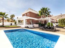 Casa Bos Orange Wellness Luxury Entire Villa Jacuzzi & Pool Gran Alacant near Beach, hotel con spa en Puerto Marino