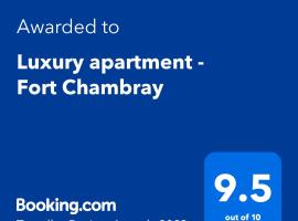 Luxury apartment - Fort Chambray、アインシーレムのホテル