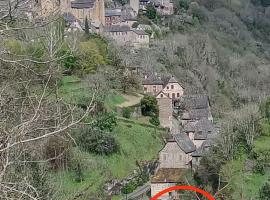 Le Castellou, hotel murah di Conques