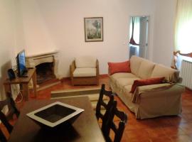 Between Lisbon and Sintra, hotel sa Carnaxide