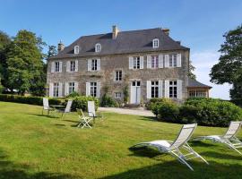 Les chambres d'hôtes du Manoir de Roz-Maria, hotel v destinaci Quintin