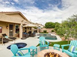 Upscale Cave Creek Home with Private Pool and Spa!, hotel with parking in Cave Creek