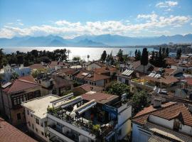 Gold Coast Hostel, alberg a Antalya