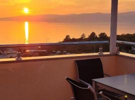 Apartment Biondić - Villa Sunce, hotel in Senj