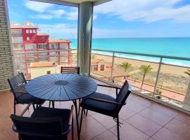 Apartamento en la playa con piscina