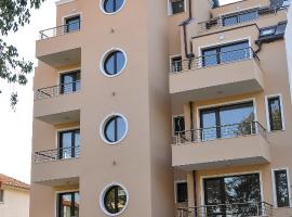 DDenko Apartment, hotel near Burgas Airport - BOJ, 