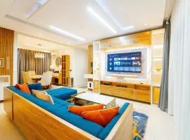 3-Bedroom SmartHome Luxury Apartment