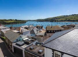 2 Church Hill House, apartment in Salcombe