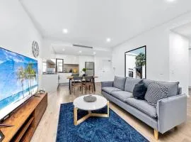 Centre of Newtown 2 Bed Apartment