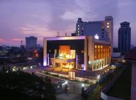 Gokulam Park Hotel & Convention Centre