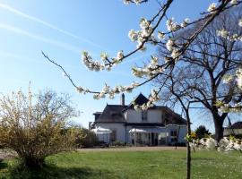 Chambres d'Hotes du Haut Anjou, готель біля визначного місця Anjou Golf Course, у місті Thorigné-dʼAnjou