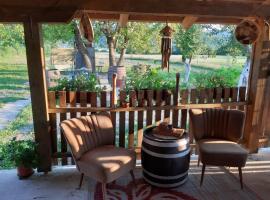 Holiday Home Kim, מלון באוגולין