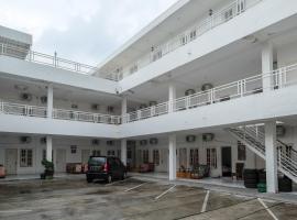 RedDoorz Plus near UMS Solo, hotel poblíž Letiště Adisumarmo - SOC, 