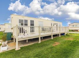 8 Berth Caravan For Hire By The Beautiful Beach In Heacham, Norfolk Ref 21055a，赫徹漢的露營地