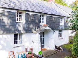 Welcome to Port Isaac - Padstow - Polzeath, cottage in Saint Teath