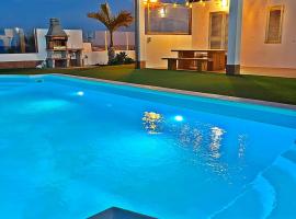 MILÚ GOLF LUXURY HOUSE, luxury hotel in Caleta De Fuste