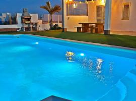 MILÚ GOLF LUXURY HOUSE, luxusszálloda Caleta De Fustéban