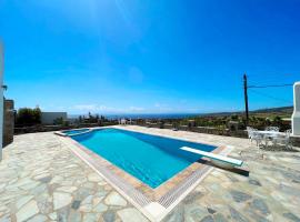 Pure White Seven-Bedroom Villa - 16 Guests - Private Pool - Aspro Chorio, hotel din Drios