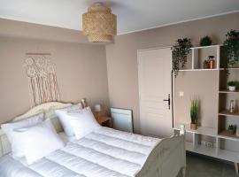 Chambre privée – hotel w mieście Fos-sur-Mer