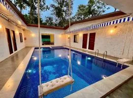 Shore House 6BR Alibaug Pureveg