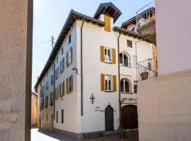Historical Caslano Apartments - Happy Rentals