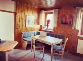 Monteurwohnung nähe Bayreuth, Parken frei, Wifi, Küche