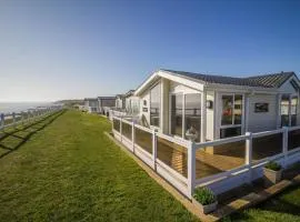 Luxury Lodge With Stunning Sea Views At Hopton Haven Park Ref 80055s