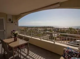 Comfortable apartment with amazing sea views