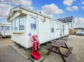 6 Berth Pet Friendly Caravan In Hunstanton By The Beach Ref 13001l