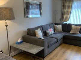 Dyce Flat - Near Airport, хотел в Дайс