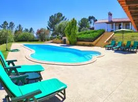 Castelo de Bode Monte do Valinho Country house with private pool and panoramic views