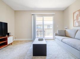 Foster City 2BR w Gym Pool WD nr highways SFO-567, hotel in Foster City