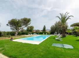 2-Casa sul mare con piscina vicino Cefalù, hotel cu piscine din Campofelice di Roccella