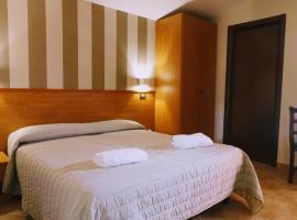 Hotel Piscina La Suite, hotel v destinaci Prossedi