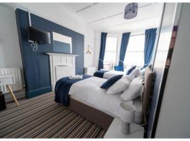 OYO Lord Kitcheners Guest House, hotel en Lowestoft